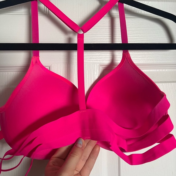 La Senza Beyond Sexy Hot Pink Bra - Picture 3 of 8